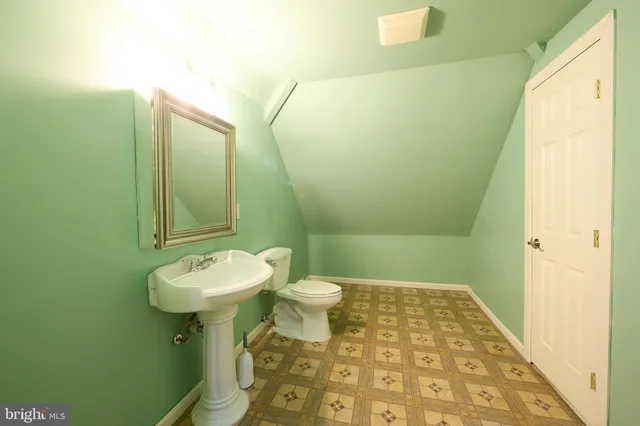 $1,425,000 | 1401 Hampstead Court, Blue Bell, PA 19422