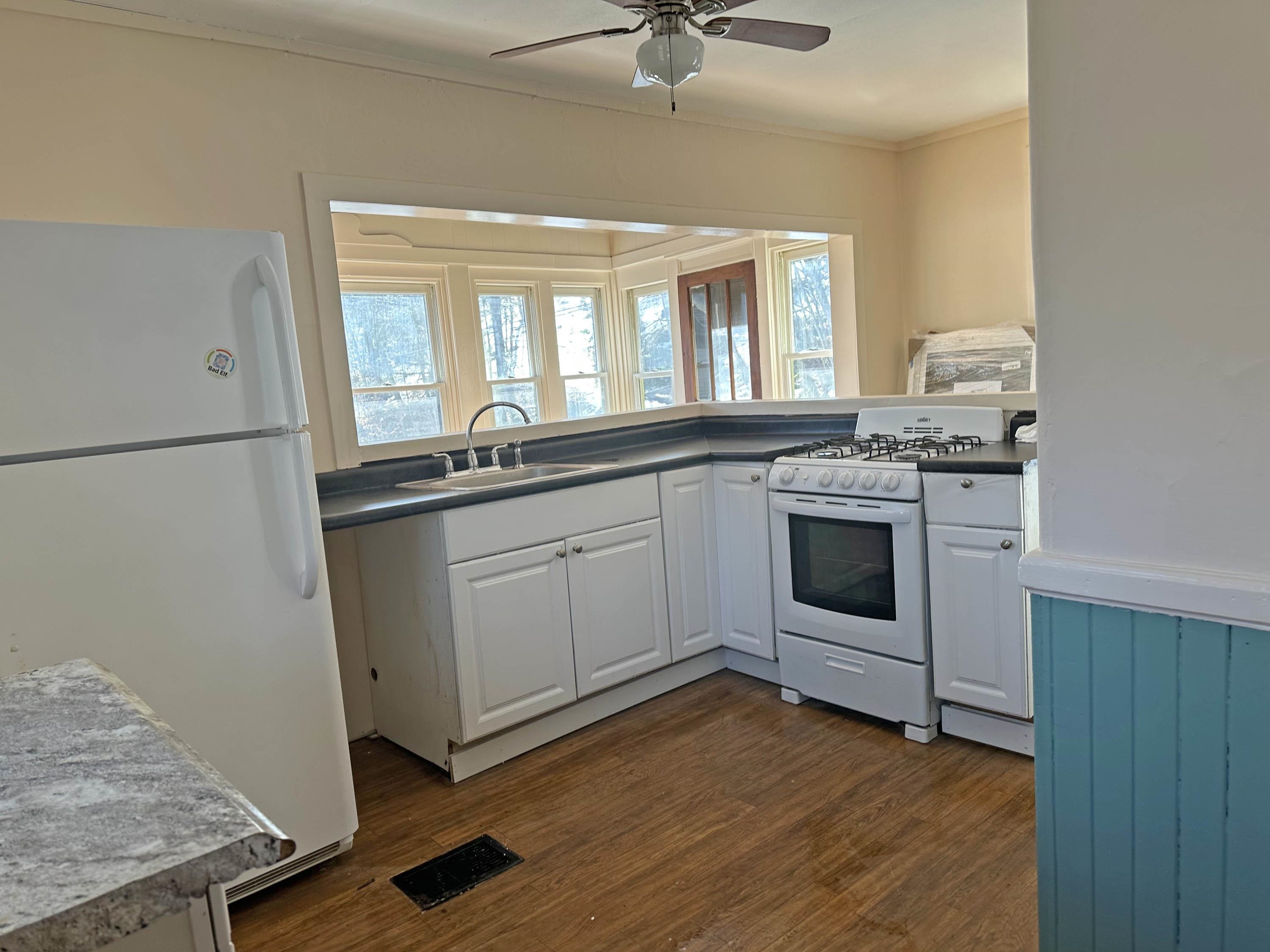 63 Hyde Street Rockingham, VT 05101 - Photo 5 of 14