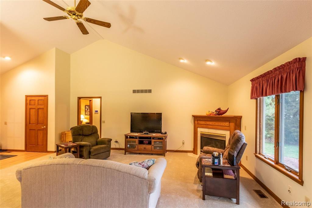14467 Ripley Road Linden, MI 48451 - Photo 5 of 43