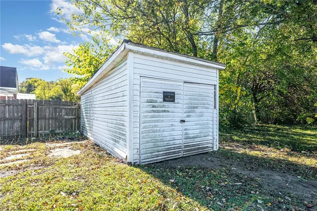 $60,000 | 628 Early Avenue, Eden, NC 27288