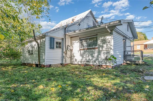 $60,000 | 628 Early Avenue, Eden, NC 27288