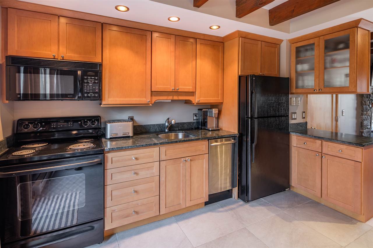 3 Post Oak Road, Unit 3 Winhall, VT 05340 - Photo 6 of 16