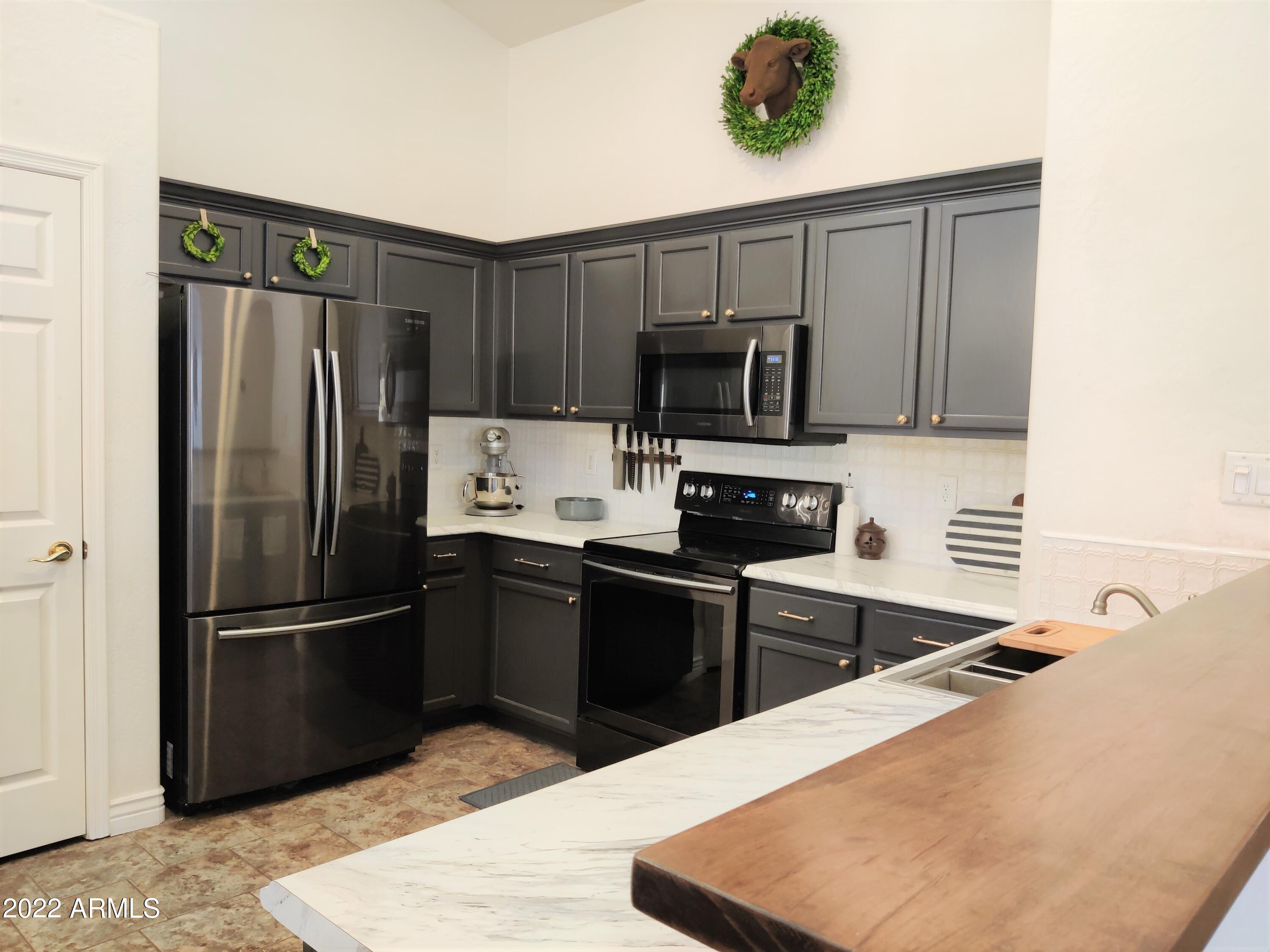 3242 East Bonanza Road Gilbert, AZ 85297 - Photo 3 of 23 Kitchen5