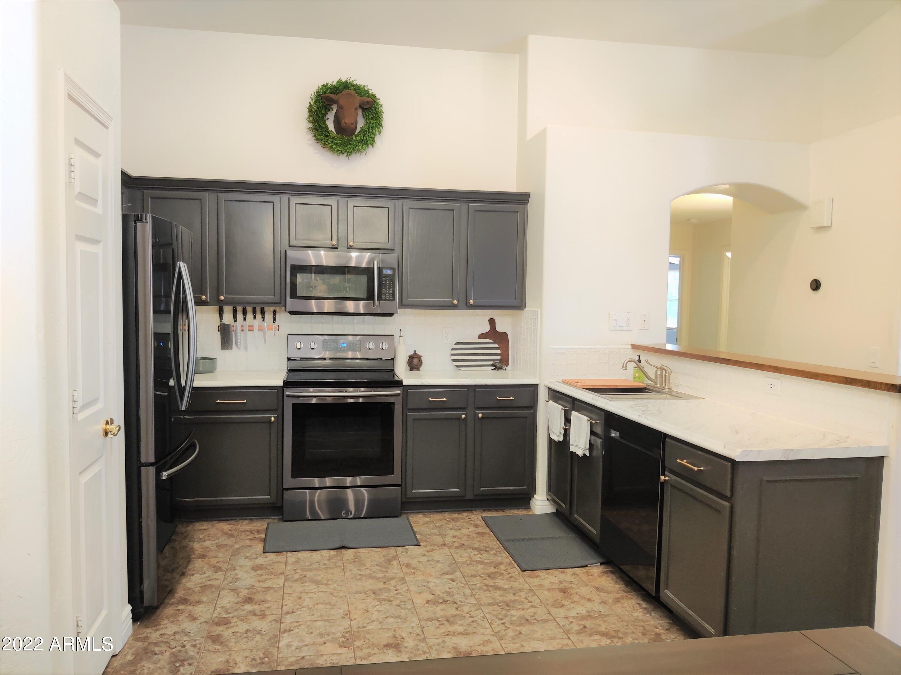 3242 East Bonanza Road Gilbert, AZ 85297 - Photo 5 of 23 Kitchen