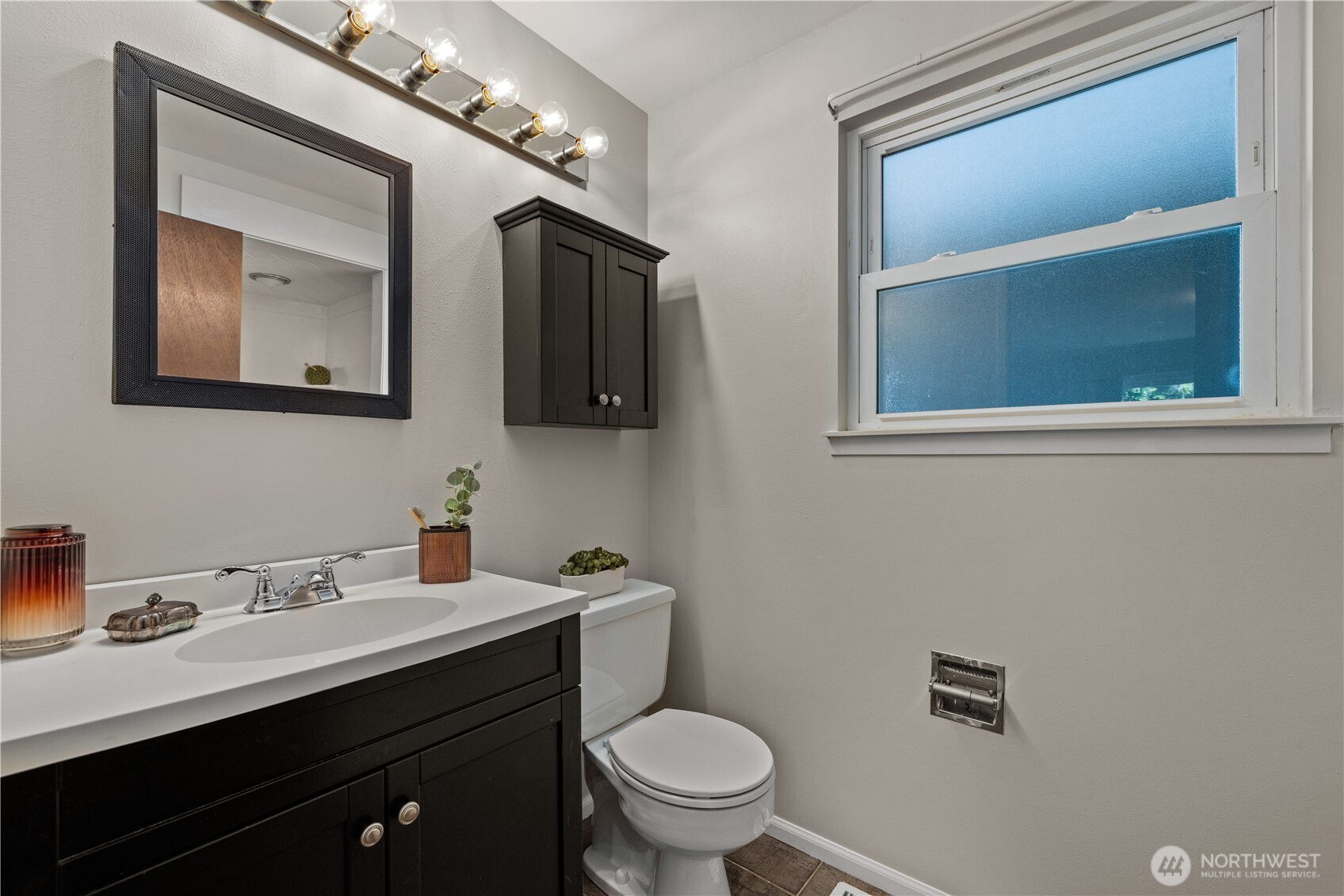 8021 181st Place Southwest Edmonds, WA 98026 - Photo 21 of 40