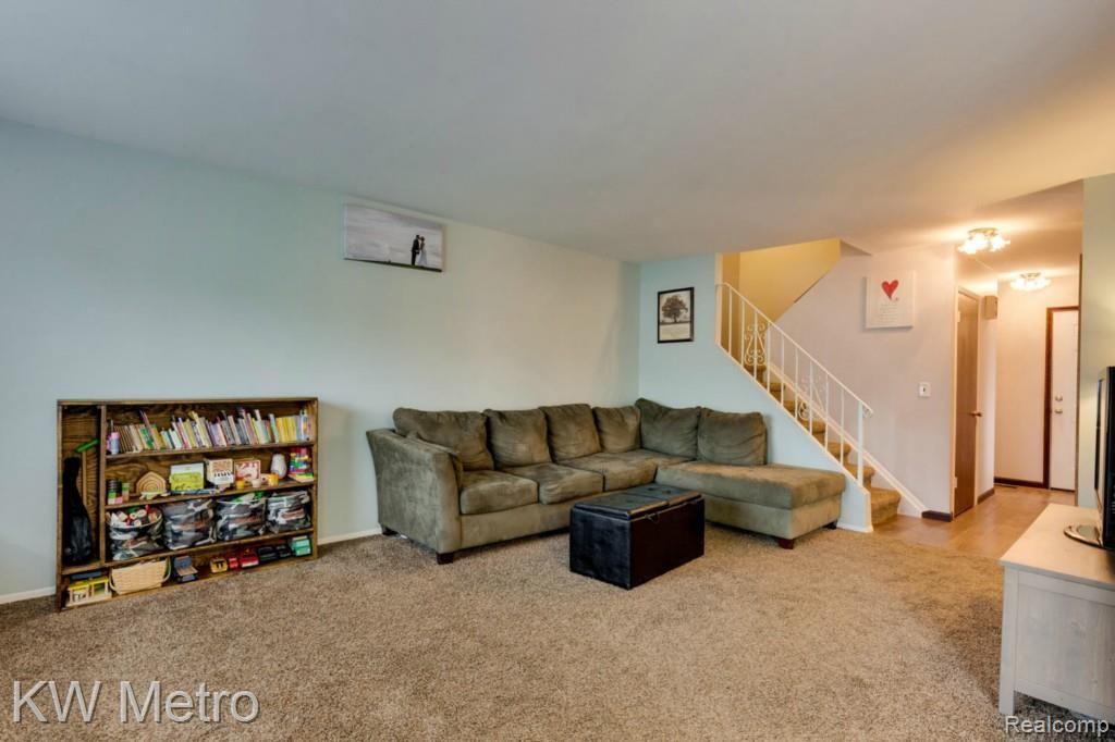 65 Manor Way, Unit 35 Rochester Hills, MI 48309 - Photo 5 of 26