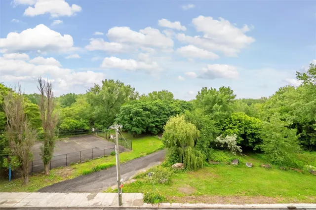 $203,000 | 355 Bronx River Avenue, Unit 3B | Soundview