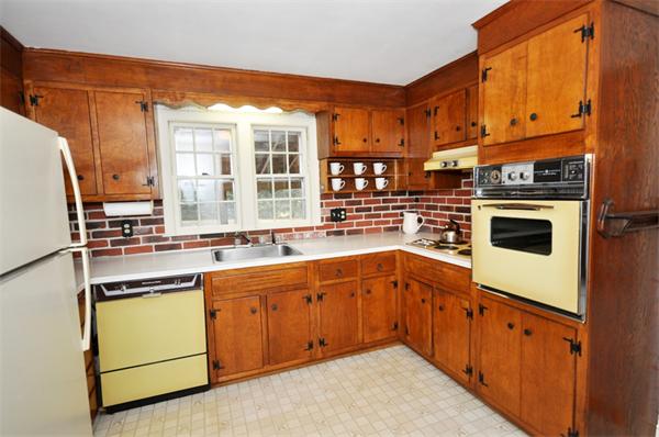 44 Agawam Road Acton, MA 01720 - Photo 3 of 15 Gallery Image 3