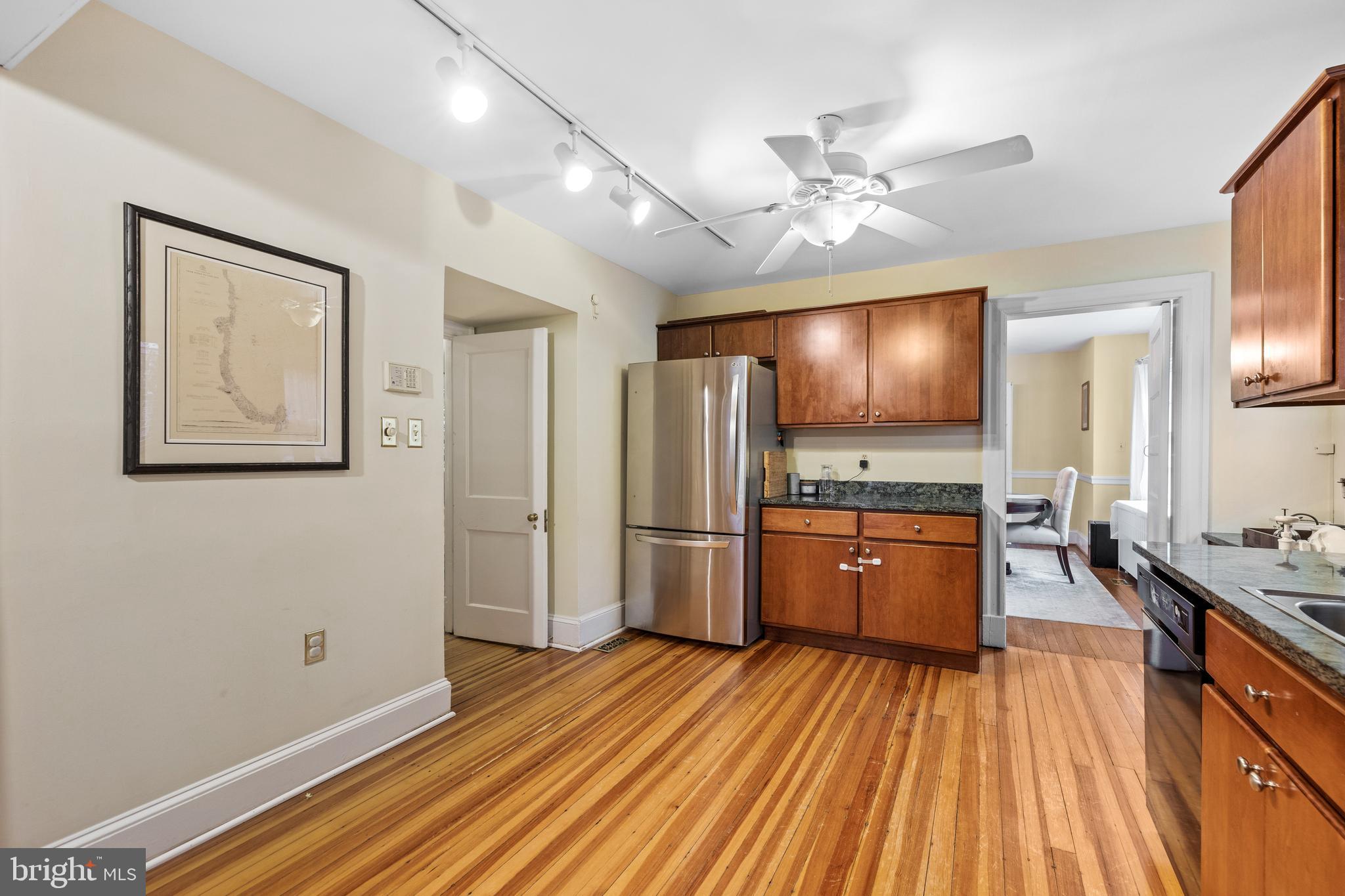 115 Hawthorn Road Baltimore, MD 21210 - Photo 21 of 51