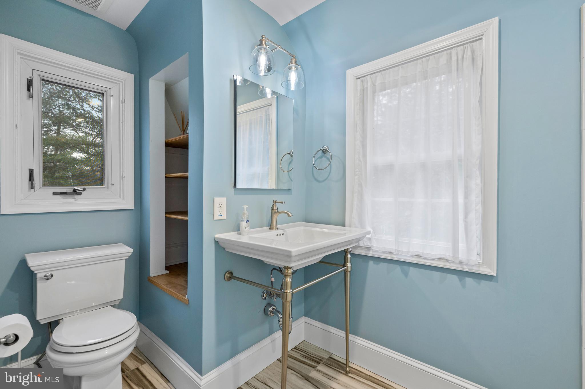 115 Hawthorn Road Baltimore, MD 21210 - Photo 34 of 51 Hall Bath