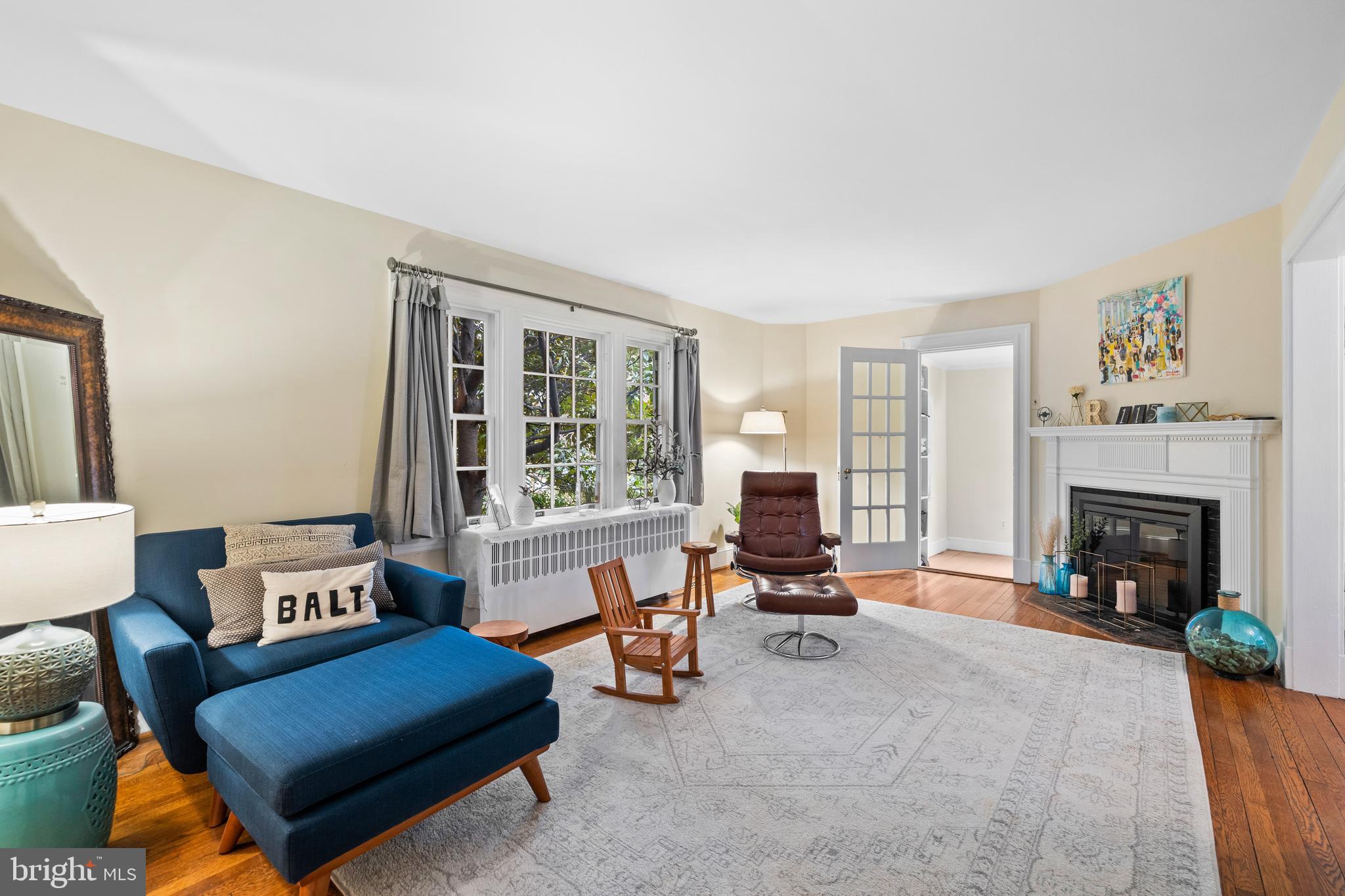 115 Hawthorn Road Baltimore, MD 21210 - Photo 10 of 51 Living Room