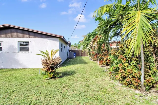 $650,000 | 19311 Southwest 118th Avenue, Miami, FL 33177