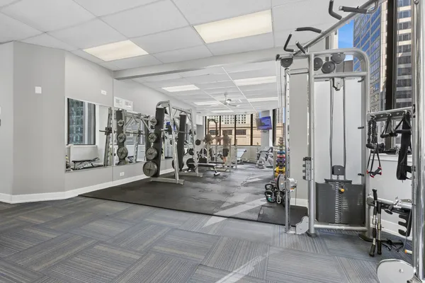 $250,000 | 405 North Wabash Avenue, Unit 1201, Chicago, IL 60611