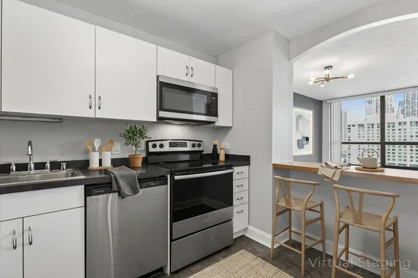 $250,000 | 405 North Wabash Avenue, Unit 1201, Chicago, IL 60611
