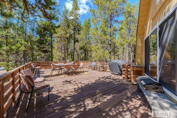 $587,000 | 4214 Old Highway 191, Island Park, ID 83429