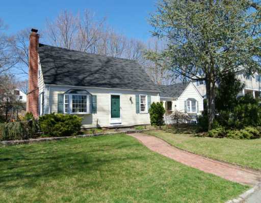 101 Pleasant View Road Warwick, RI 02888 - Photo 1 of 12 Exterior Front.