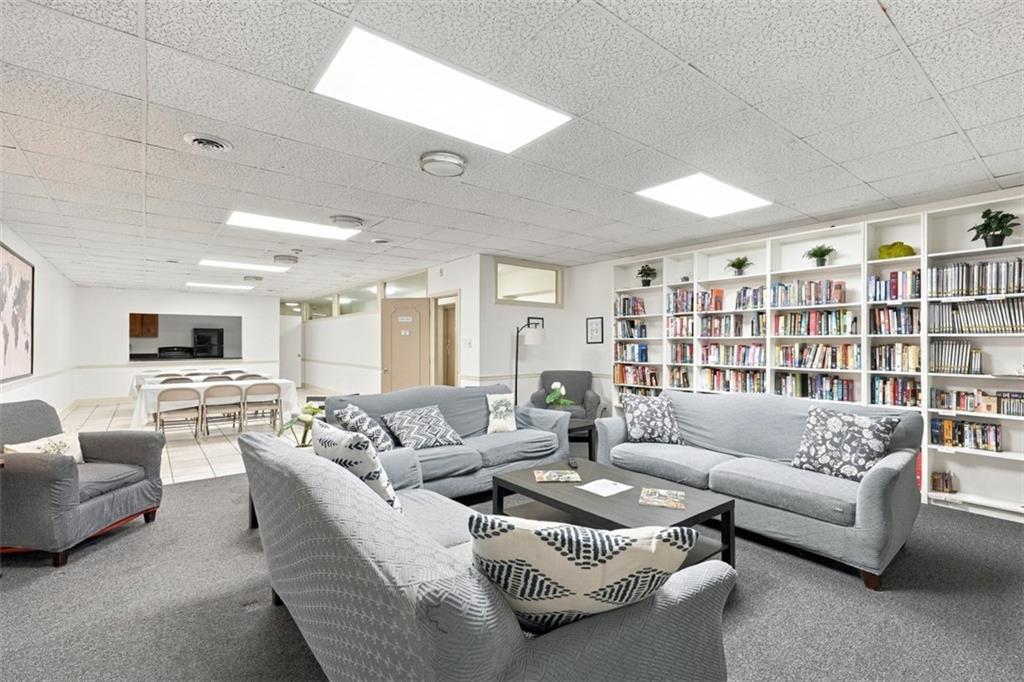 5 Bayard Road, Unit 300 Pittsburgh, PA 15213 - Photo 7 of 44 Gallery Image 7