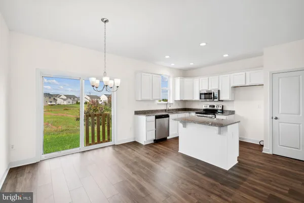 $275,775 | 3621 Fieldstone Drive, Dover, PA 17315
