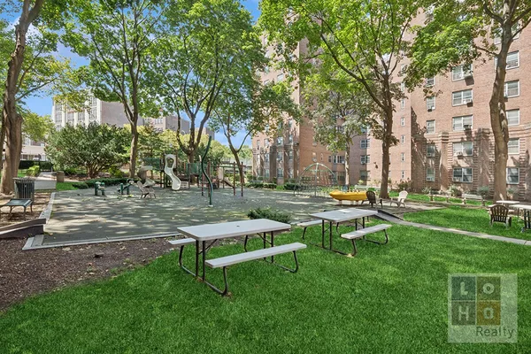 $7,250 | 530 Grand Street, Unit F8H | Lower East Side