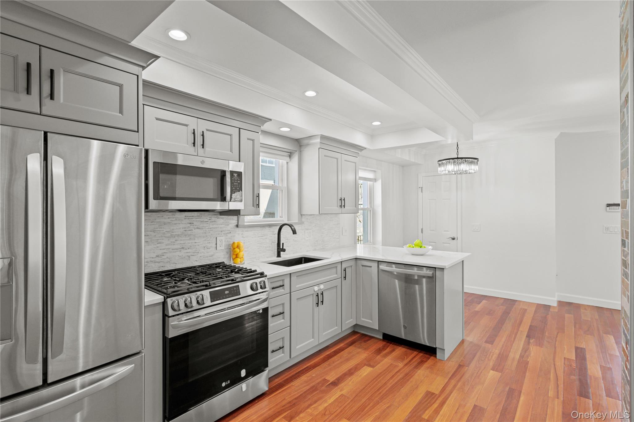 75 Kensington Road Bronxville, NY 10708 - Photo 7 of 25
