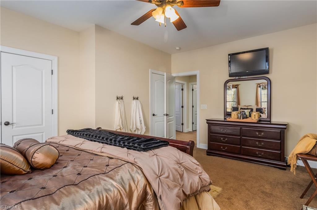 8609 Yvonne Court Oak Ridge, NC 27310 - Photo 23 of 50 Gallery Image 23