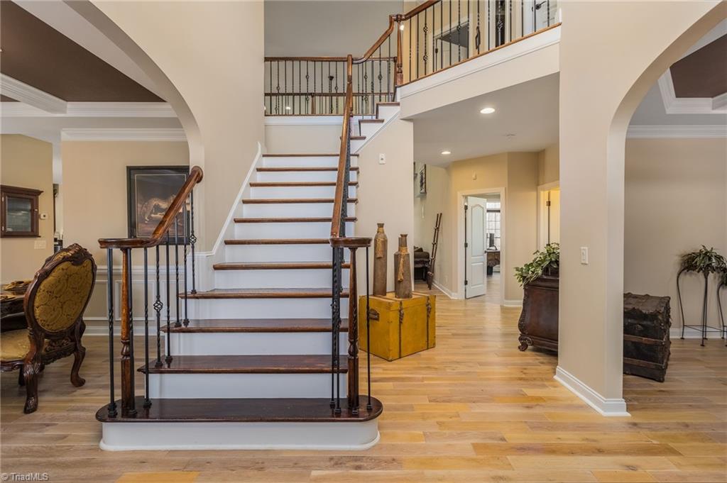 8609 Yvonne Court Oak Ridge, NC 27310 - Photo 4 of 50 Gallery Image 4