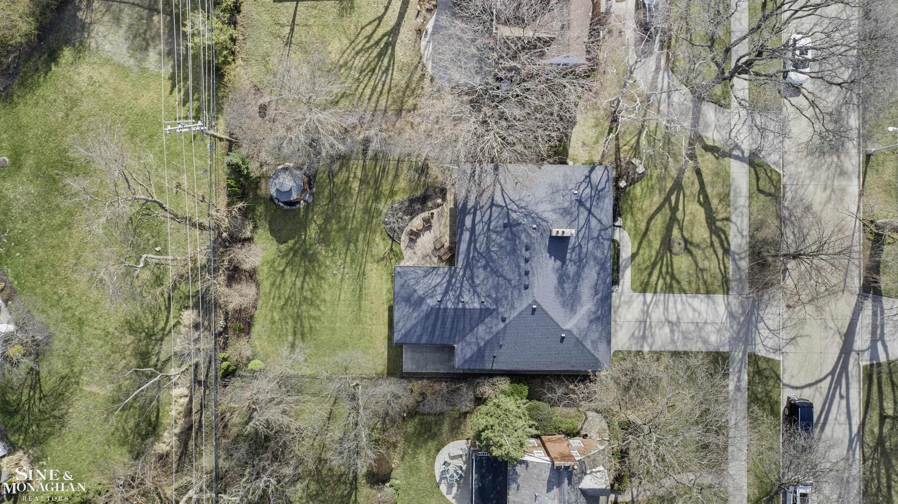 520 Roslyn Road Grosse Pointe Woods, MI 48236 - Photo 51 of 55