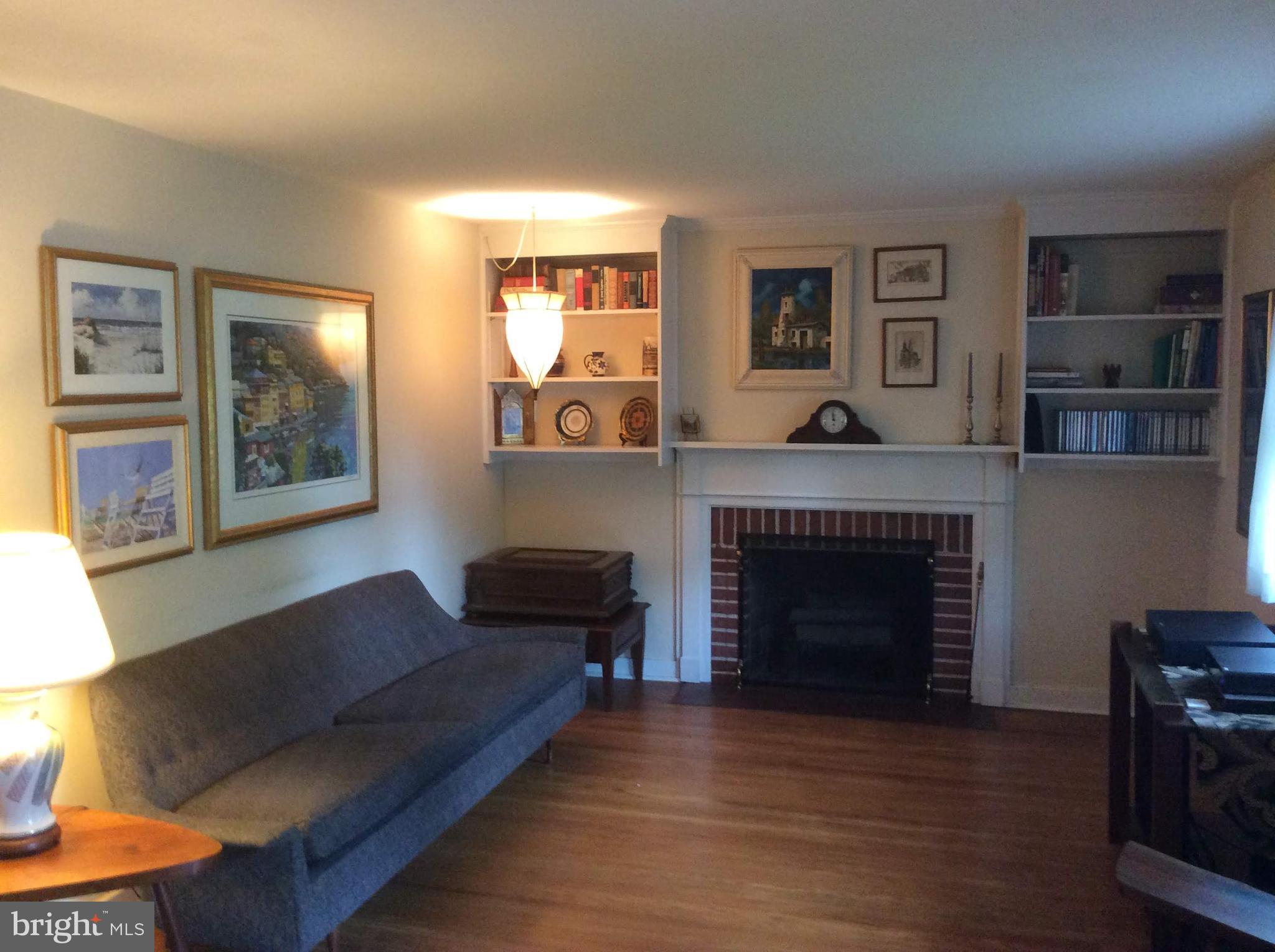 408 West Garden Road Oreland, PA 19075 - Photo 4 of 32 Formal living room