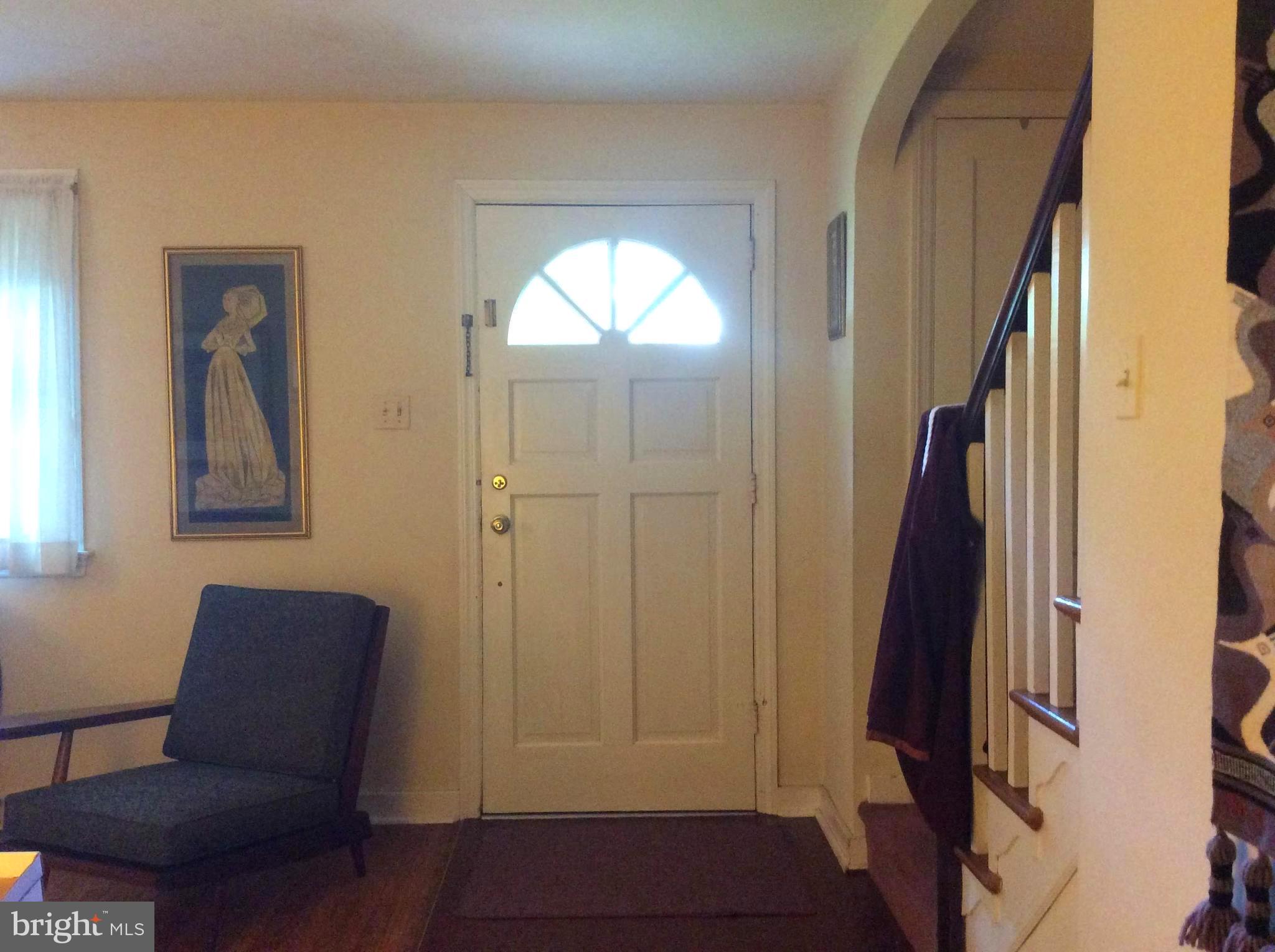 408 West Garden Road Oreland, PA 19075 - Photo 6 of 32 Front door entrance