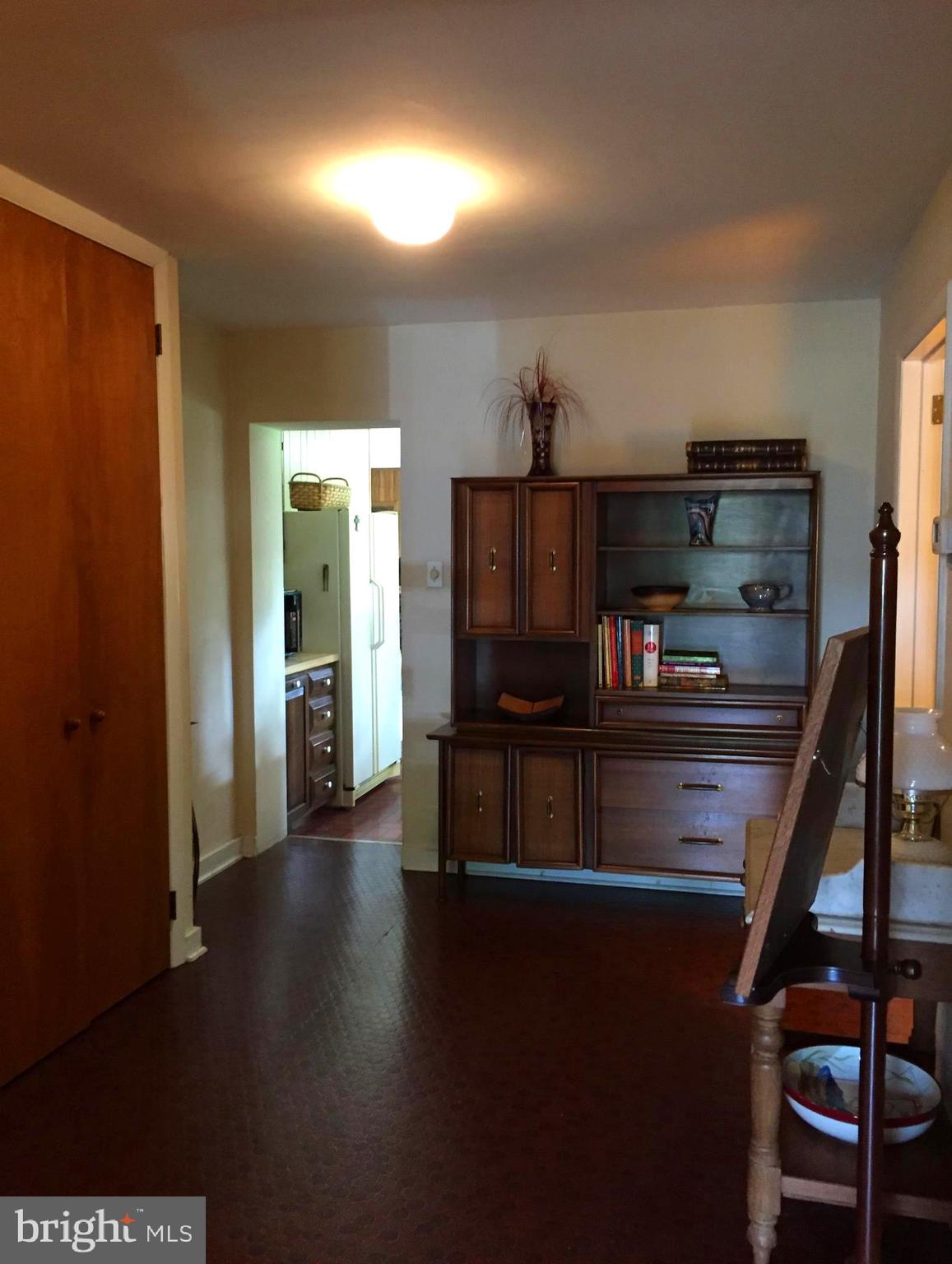 408 West Garden Road Oreland, PA 19075 - Photo 7 of 32 Dining Room
