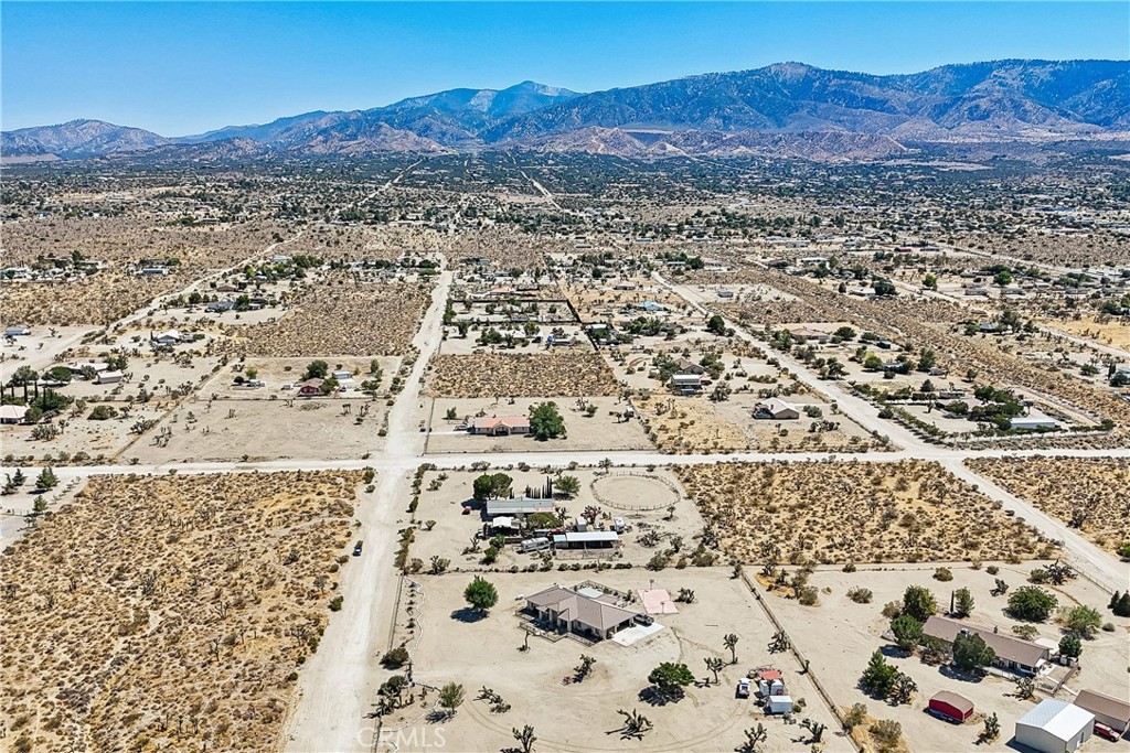 11374 Arena Road Pinon Hills, CA 92372 - Photo 57 of 65 Gallery Image 57