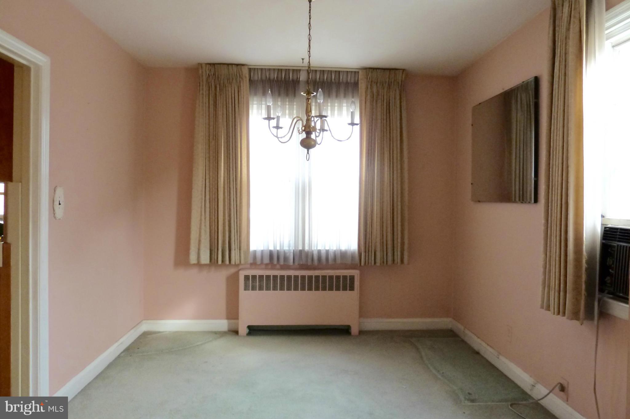 3917 Colchester Road Baltimore, MD 21229 - Photo 5 of 24 Dining Room