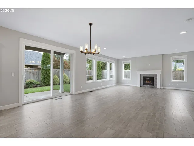 $650,000 | 1620 North Sweetgum Street, Canby, OR 97013