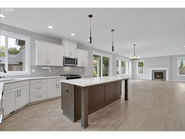 $650,000 | 1620 North Sweetgum Street, Canby, OR 97013