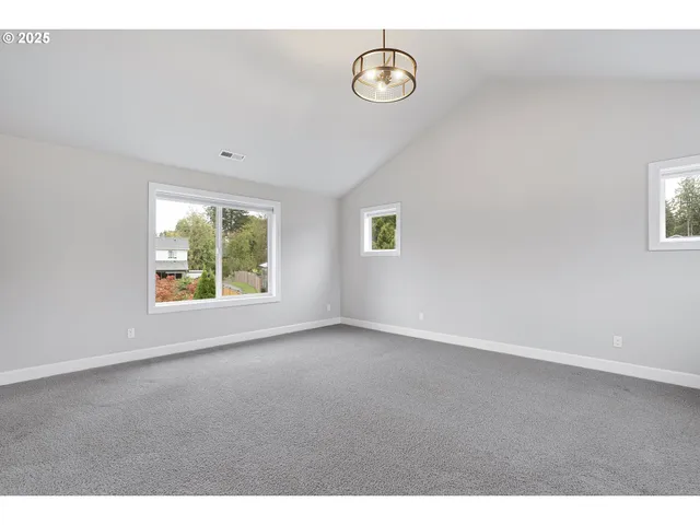 $650,000 | 1620 North Sweetgum Street, Canby, OR 97013