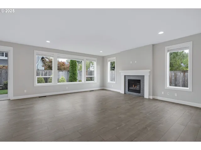 $650,000 | 1620 North Sweetgum Street, Canby, OR 97013