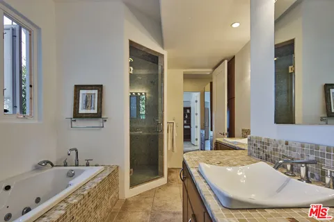 $4,175,000 | 3885 Rambla Orienta, Malibu, CA 90265