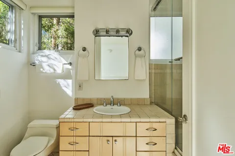 $4,175,000 | 3885 Rambla Orienta, Malibu, CA 90265