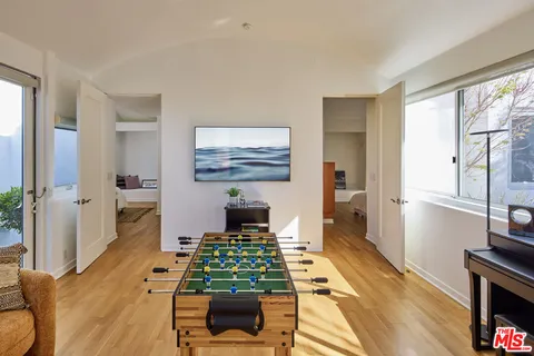 $4,175,000 | 3885 Rambla Orienta, Malibu, CA 90265