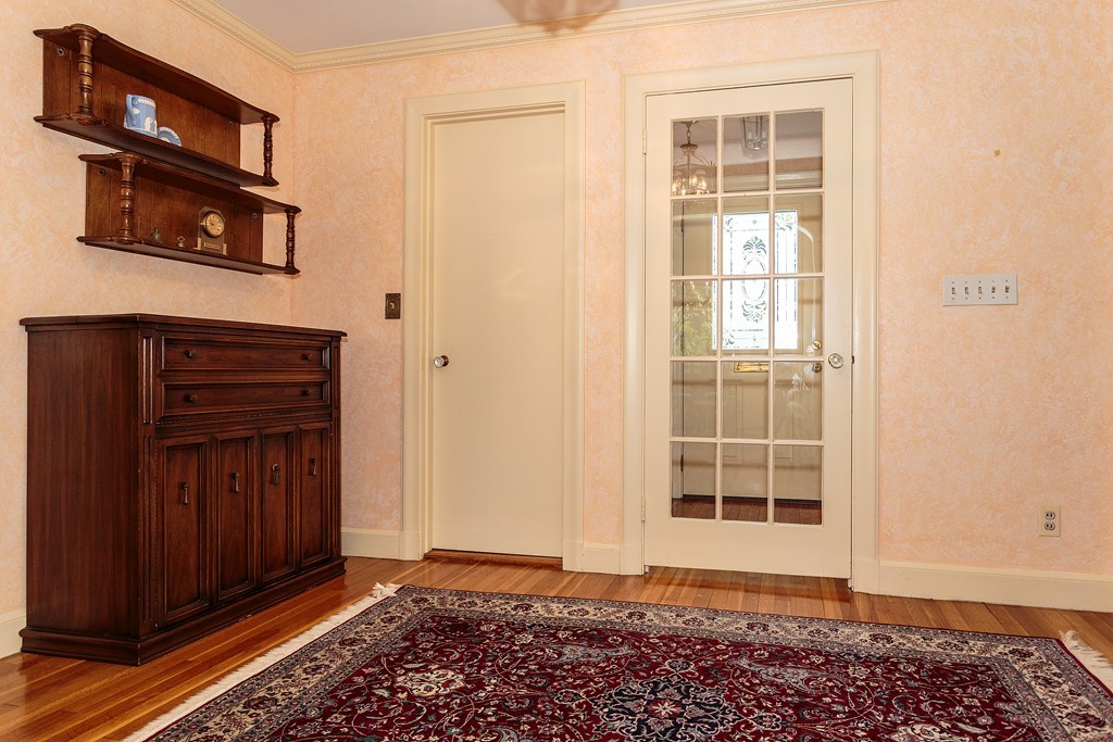 145 Pleasant Street Lexington, MA 02421 - Photo 2 of 12 Gallery Image 2