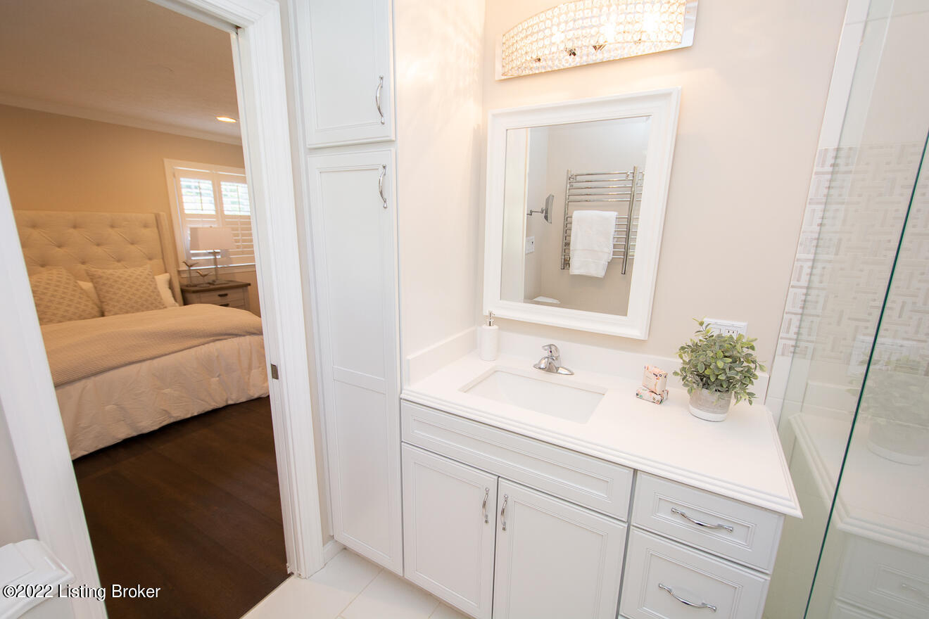 12129 Maplewood Road Goshen, KY 40026 - Photo 22 of 54 Primary Bath
