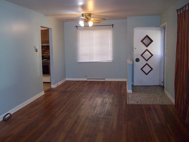 19-w043 East Oak Street Addison, IL 60101 - Photo 5 of 14