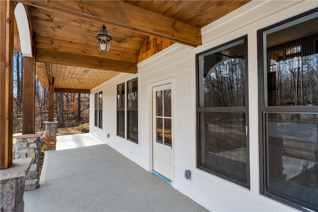 415 Tiger Lane Westminster, SC 29693 - Photo 4 of 50