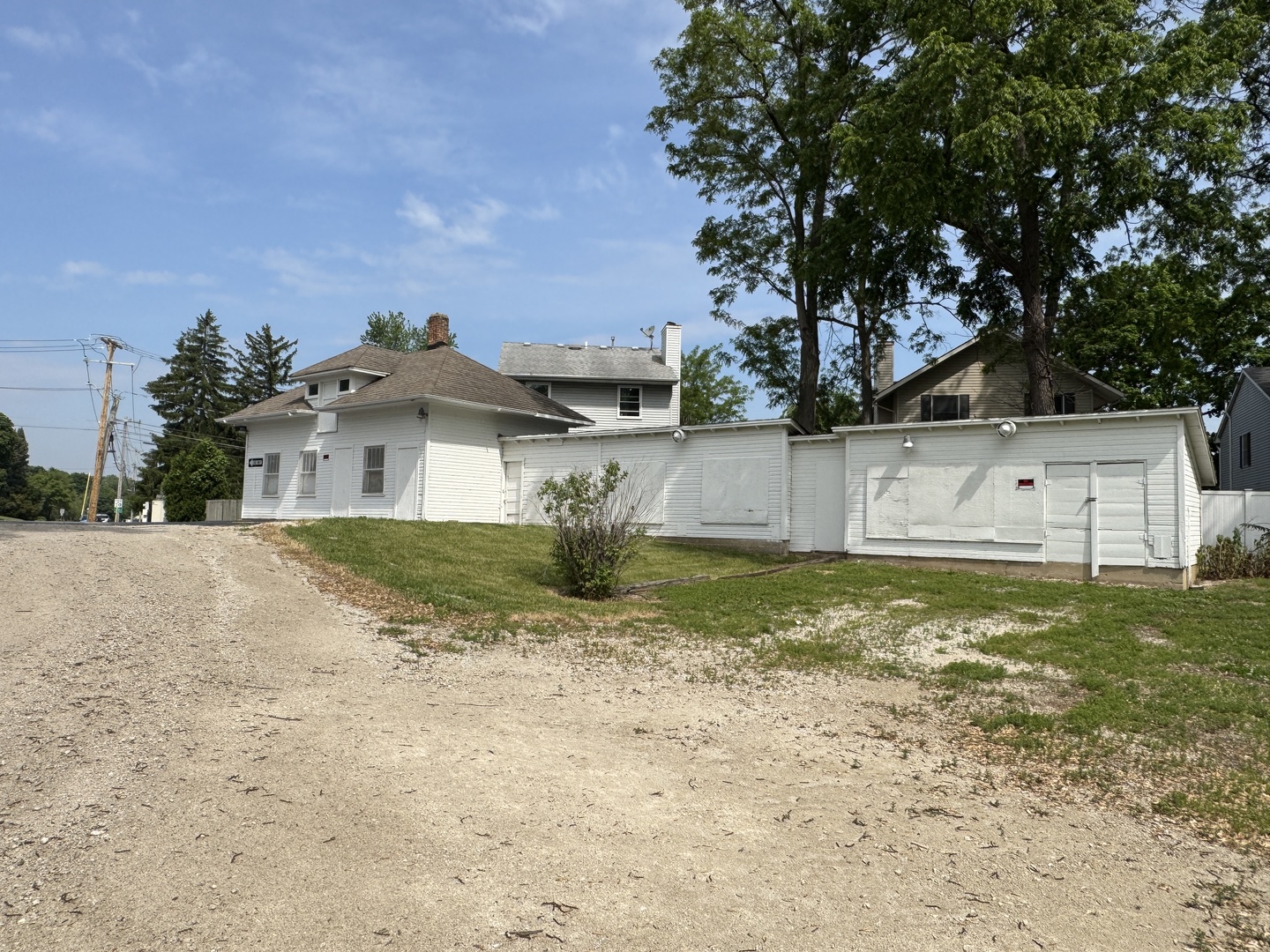 6-21 North 9th Street St. Charles, IL 60174 - Photo 22 of 23 a view of a house with a yard