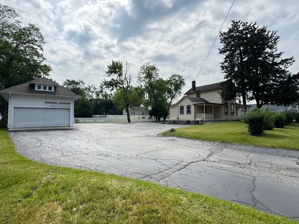 $875,000 | 6-21 North 9th Street, St. Charles, IL 60174