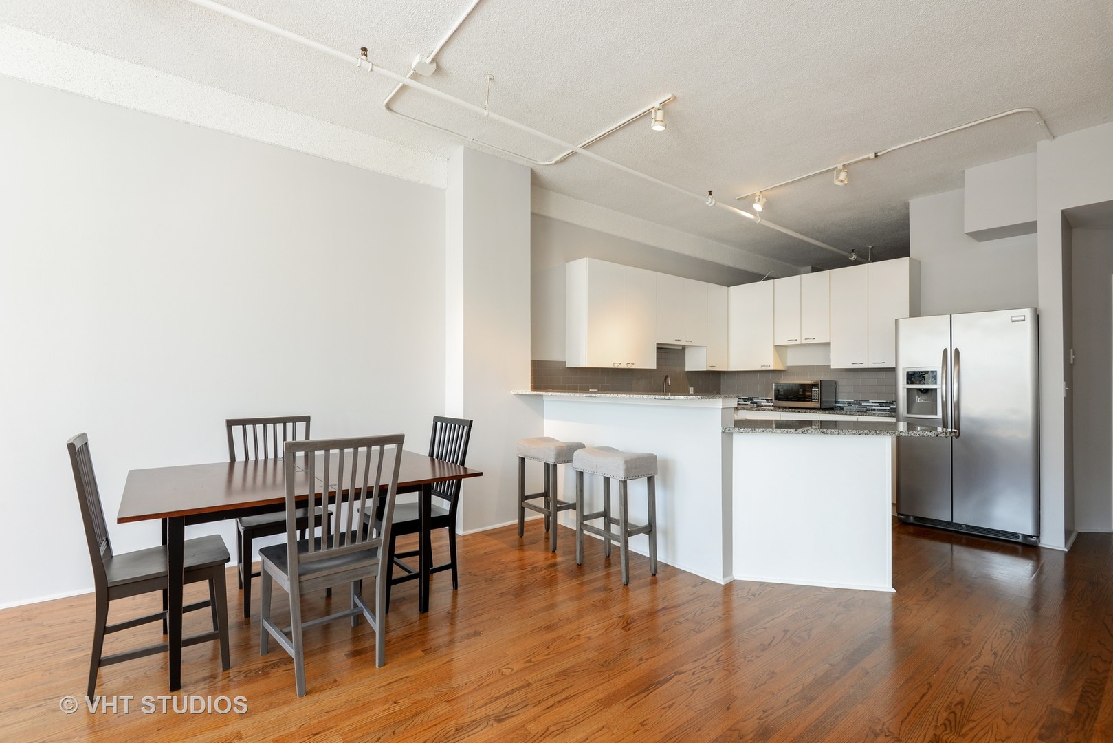 161 West Harrison Street, Unit 806 Chicago, IL 60605 - Photo 4 of 17