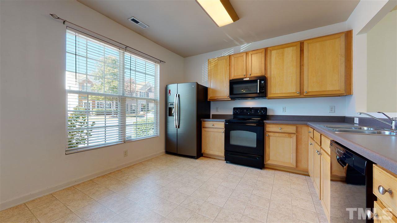 8224 Clasara Circle Raleigh, NC 27613 - Photo 6 of 30