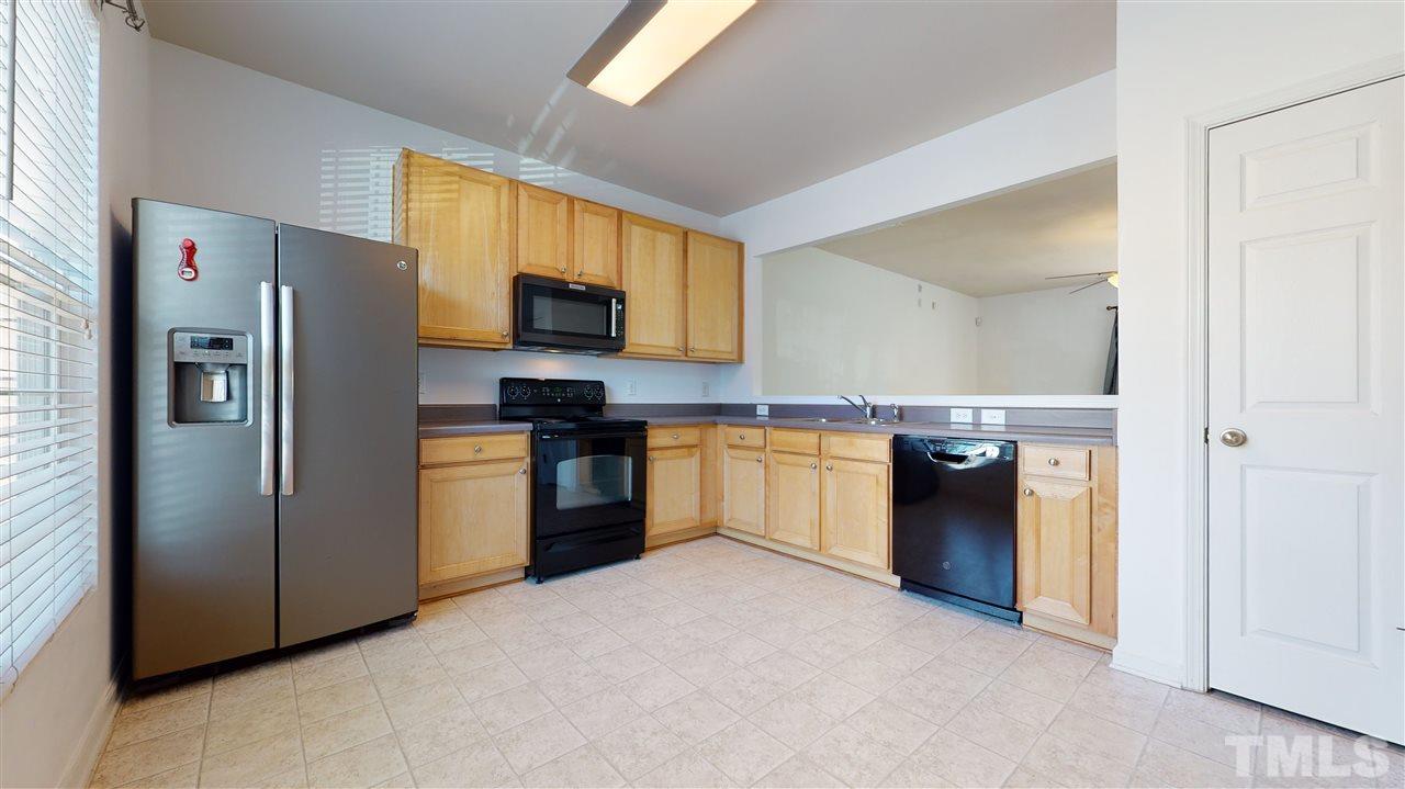 8224 Clasara Circle Raleigh, NC 27613 - Photo 7 of 30