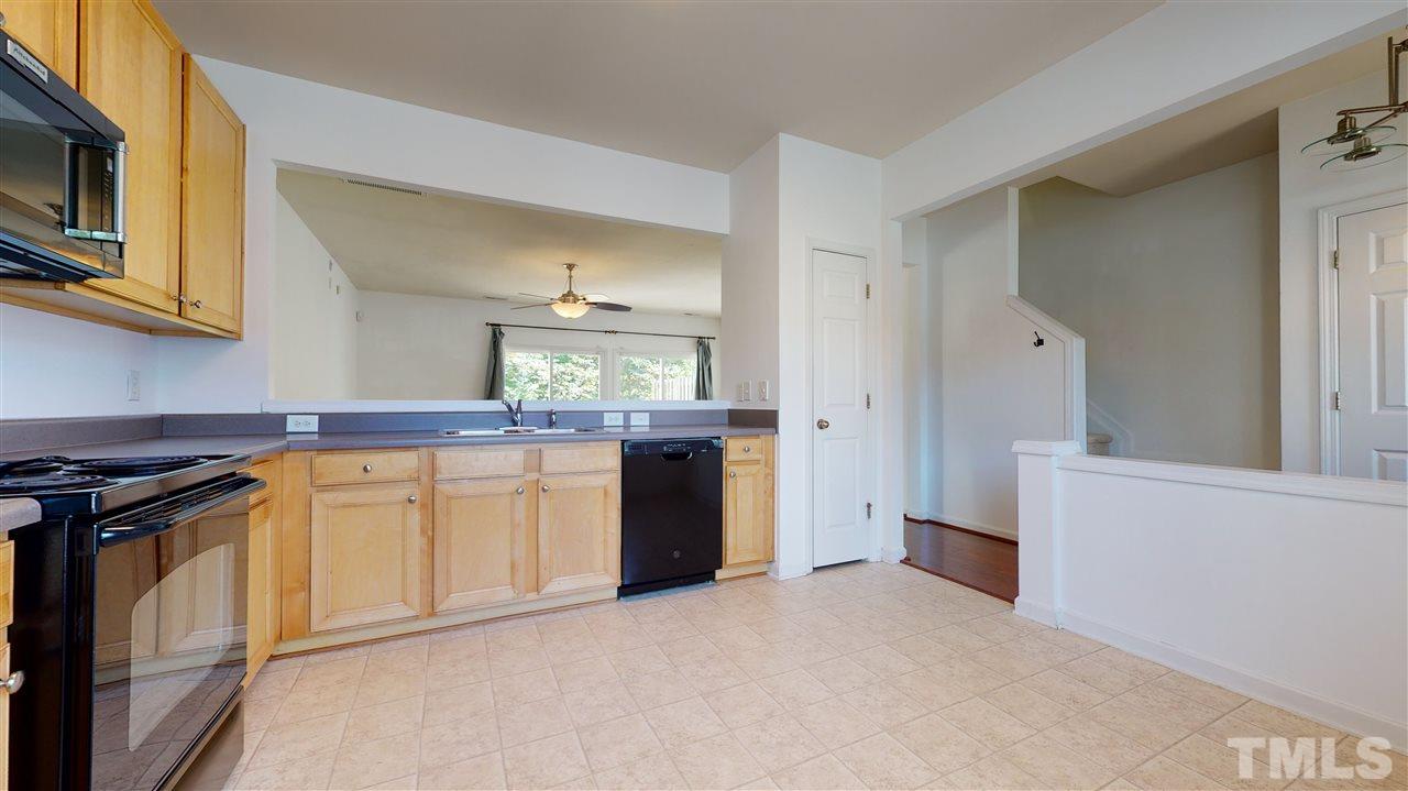 8224 Clasara Circle Raleigh, NC 27613 - Photo 8 of 30