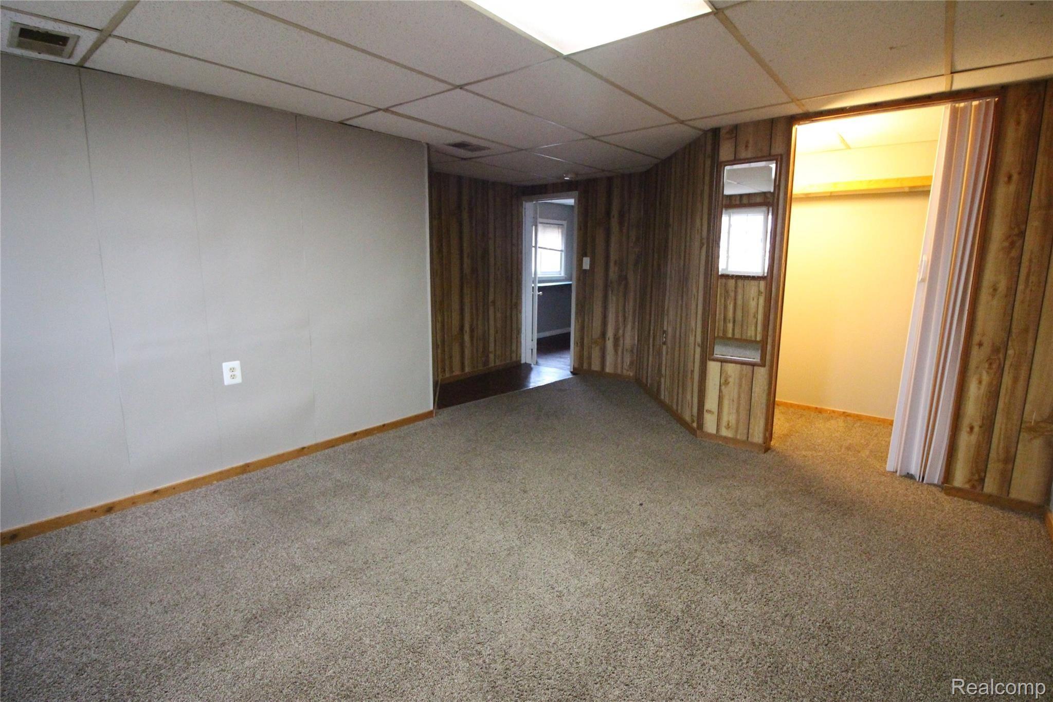 26812 Beverly Road Taylor, MI 48180 - Photo 10 of 15 IMG_1601.JPG